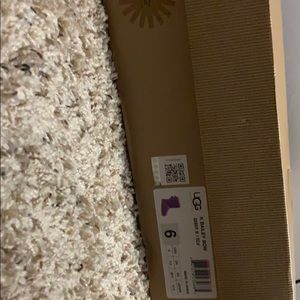 Size 6 in kids Bailey Bow Purple uggs